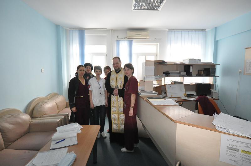 Binecuvantarea personalului medical din sectia de ingrijiri paliative a Spitalului Municipal Pascani