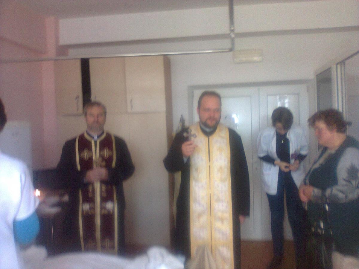 Taina Sfântului Maslu în spital - octombrie 2012