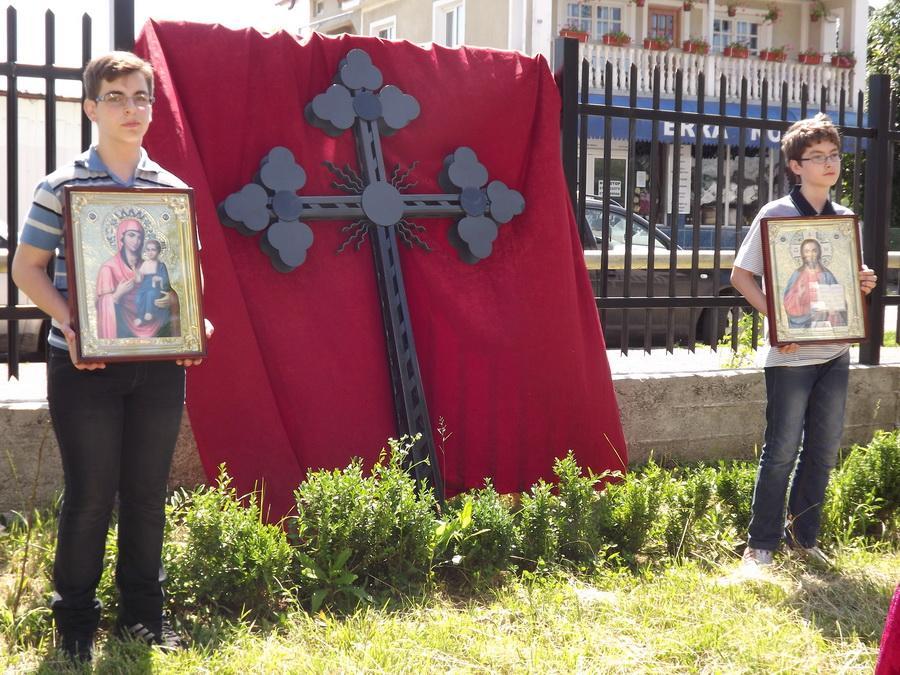 Sfinţirea Sfintei Cruci de la turnul clopotniţei