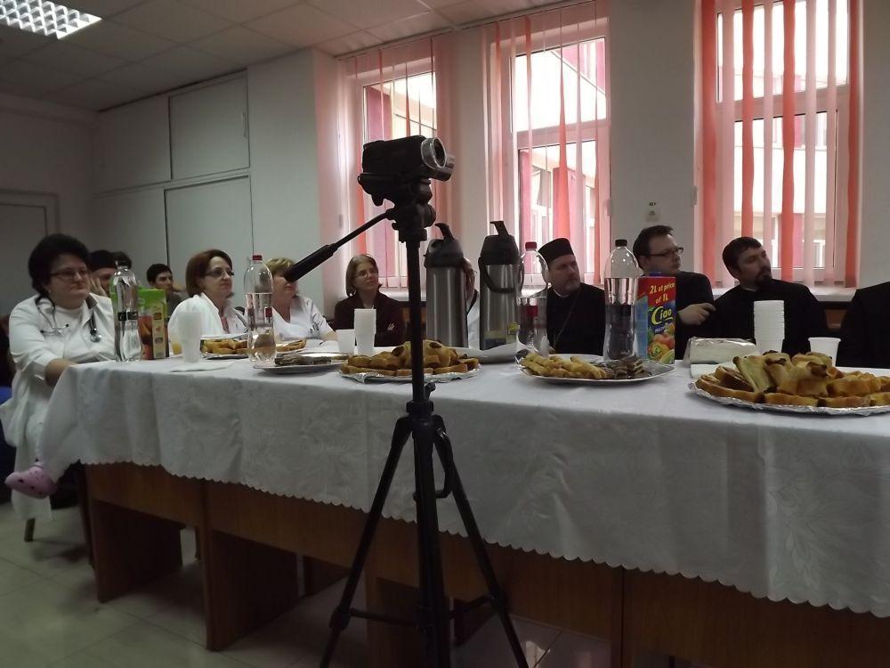 Dezbatere sala de referate